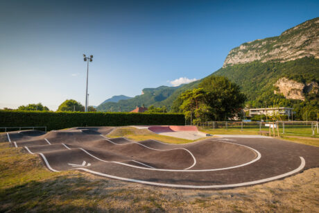 Lien vers Parc multisports et aires de jeux